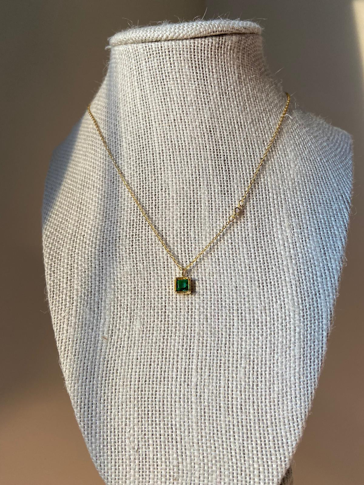 Solo Square Emerald/ Cubic Zircon Stud Necklace in Gold